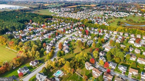 515 Florence Fields Ln, New Castle DE  19720-8752 exterior