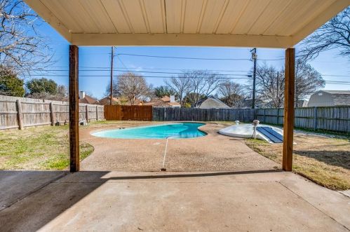 722 Cindy Dr, Cedar Hill TX 75104-1721 exterior