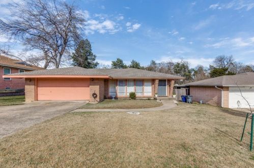 7715 Bearden Ln, Dallas, TX 75227-6704