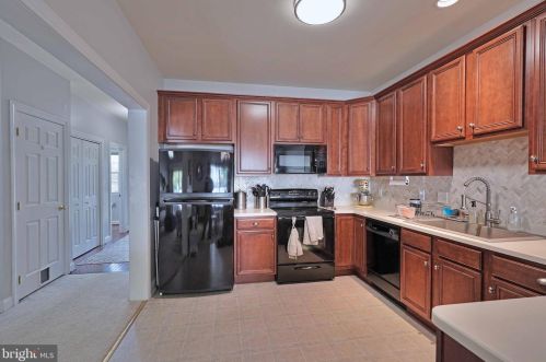 196 Maple Ct, Alburtis PA  18011-9592 exterior