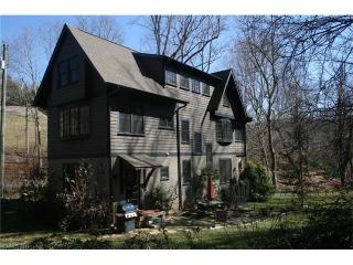 92 Carter Cove Rd, Asheville, NC 28804-1742
