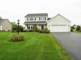 12 Bent Grass Dr, Mechanicville, NY 12118-3537