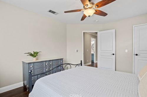 30411 Star Canyon Pl, Santa Clarita CA  91384-4712 exterior