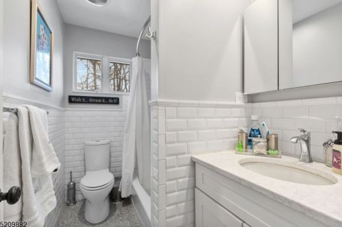 7 Glenwood Rd, Fanwood NJ  07023-1424 exterior