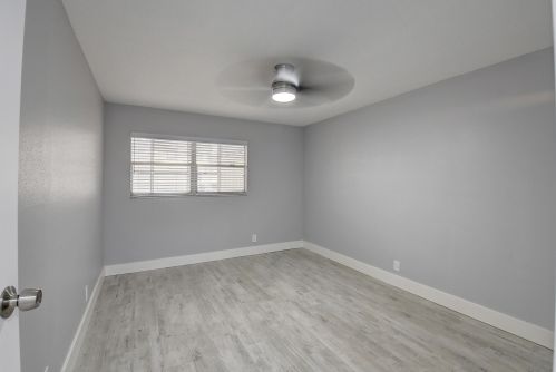 260 Saxony F, Delray Beach FL  33446-1838 exterior
