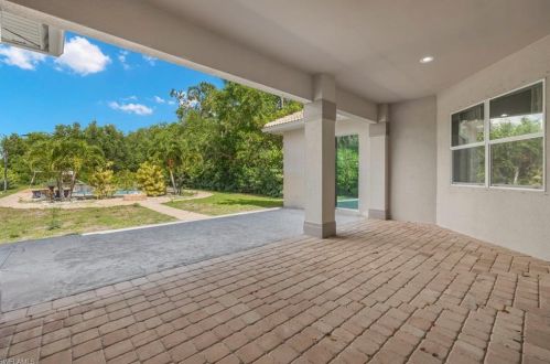 3120 68 St, Naples FL 34105-7225 exterior