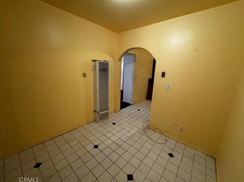 2528 Catherine Rd, Altadena CA  91001-2305 exterior