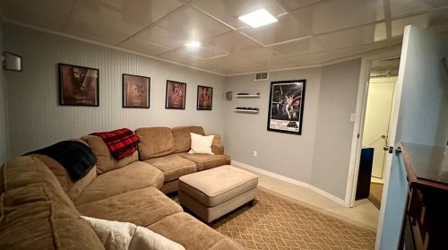 493 Birch Way, New Kensington PA  15068-5037 exterior