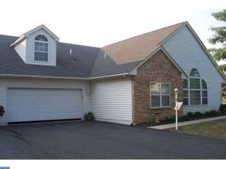 188 Lions Gate Cir, Souderton, PA 18964-1784