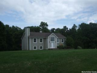 57 Windswept Path, Marlborough, NY 12542-6327