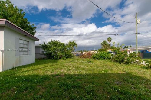 1524 24th Ct, Hollywood FL  33020-5806 exterior