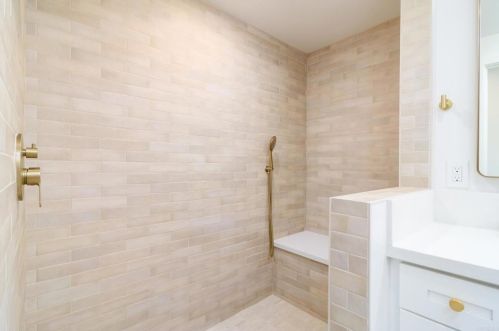 7012 Bobhird Dr, San Diego CA 92119-1404 exterior