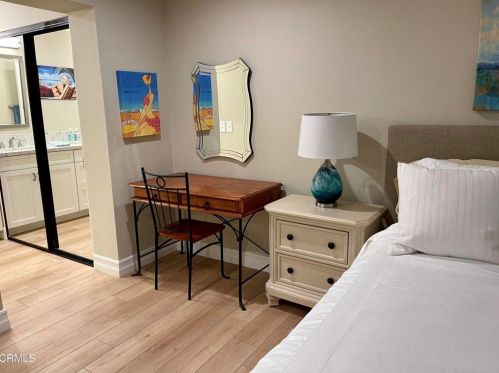 2043 Majorca Dr, Oxnard CA exterior