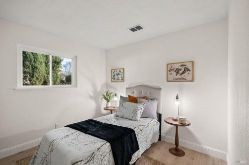 1930 Forest Ln, Vacaville CA  95687-6115 exterior