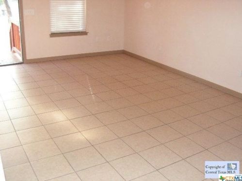 1128 Indian Holw, Spring Branch, TX 78070-4100