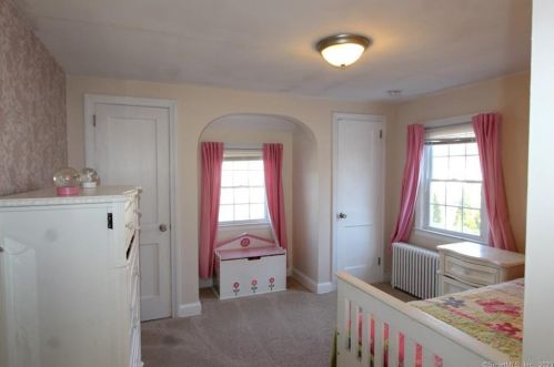 117 Forest St, Hartford CT  06118-2313 exterior