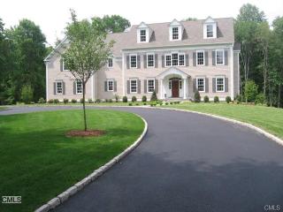212 Wolfpit Rd, Wilton, CT 06897-3419