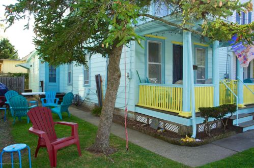 64 Abbott Ave, Ocean Grove, NJ 07756-1310