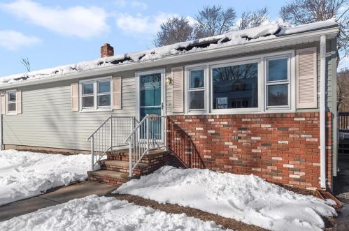 55 Atlantic Ave, Warwick, RI 02888-1660