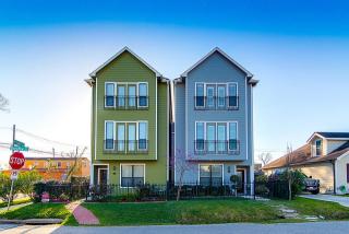 1403 Dorothy St, Houston, TX 77008-3825