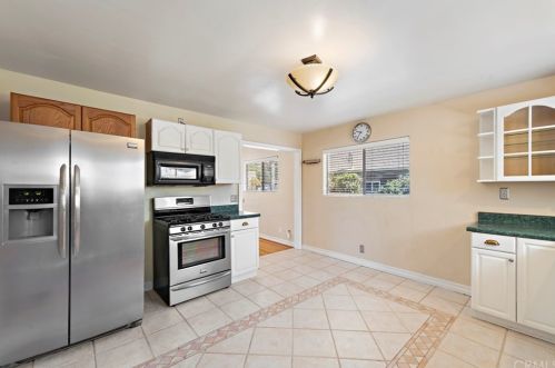 228 Waverly St, Orange CA  92866-1733 exterior