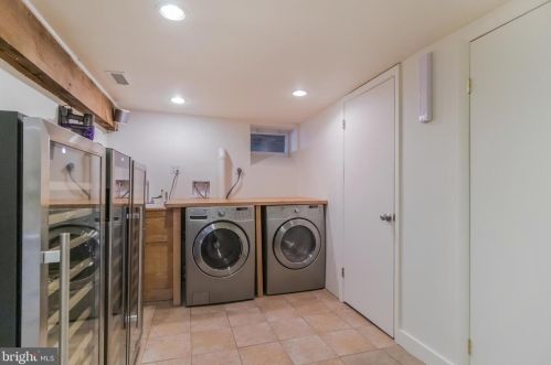 23 Dunminning Rd, Newtown Square PA  19073-1801 exterior