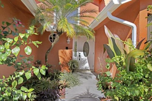 11095 42nd Rd, West Palm Beach, FL 33411-9113