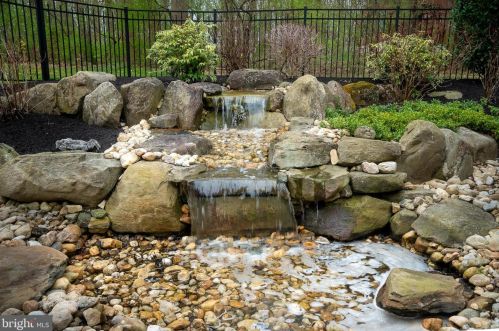 1350 Skelp Level Rd, Downingtown PA  19335-4042 exterior