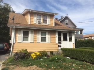 141 Lockwood Ave, Stamford, CT 06902-5204