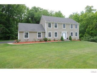 6 Park Ln, Brookfield Center, CT 06804-3918
