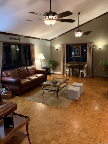 145 Brady Rd, Warwick, NY 10990-3902