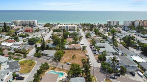 187 145th Ave, Saint Petersburg, FL 33708-2222