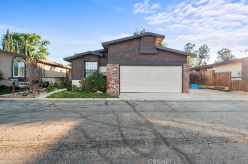 27512 Onyx Ln, Santa Clarita, CA 91384-3158