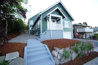2353 19th Ave, Seattle WA  98144-5143 exterior