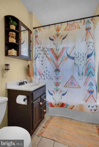 221 Nichols St, Dauberville PA  19533-9525 exterior