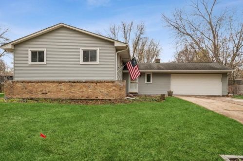 10235 39th Ave, Minneapolis, MN 55441-1606