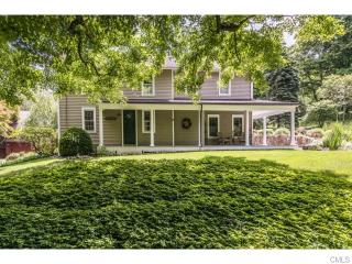 560 Judd Rd, Bridgeport, CT 06612-1021