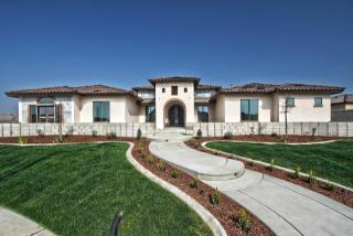 15024 Spring Crossing Dr, Bakersfield, CA 93314-8388
