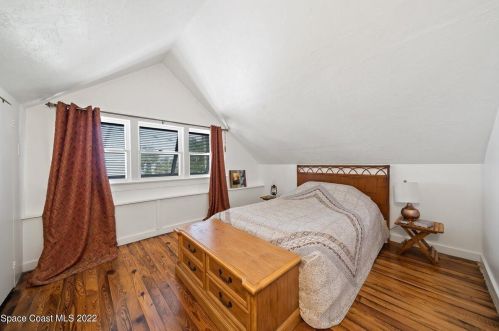 2915 Indian Riv Dr, Cocoa FL 32922-6607 exterior