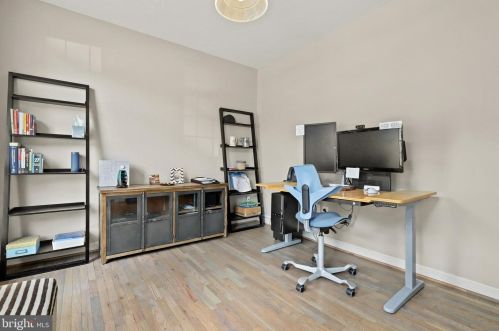 526 Beauregard Dr, Leesburg VA 20175-8924 exterior