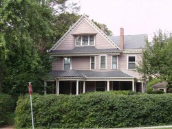 95 Fountain St, Newton, MA 02465-3022