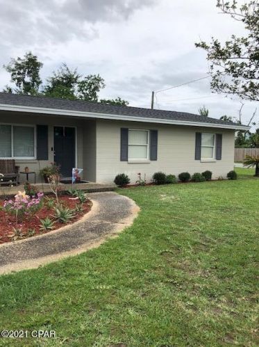 615 Indiana Ave, Lynn Haven, FL 32444-1829