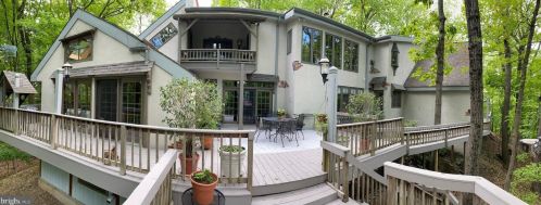5693 Kernsville Rd, Orefield PA  18069-2226 exterior