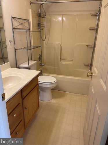 40 Main St, Longlevel, PA 17368-9535