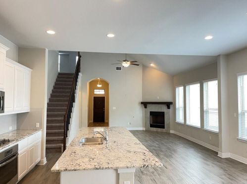 176 Santa Maria St, Georgetown TX  78628-7081 exterior
