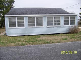9272 Shore Dr, Slaughter Beach, DE 19963-4618