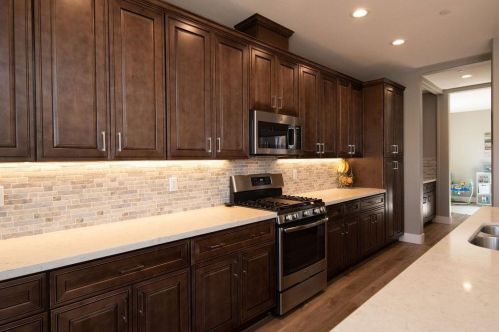 2440 Greenboro St, Turlock CA  95382-1433 exterior