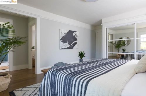 5845 Colby St, Oakland CA  94618-1224 exterior