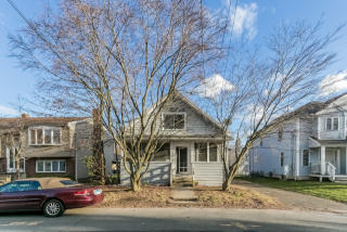 16 Manila Ave, New Haven, CT 06514-4107