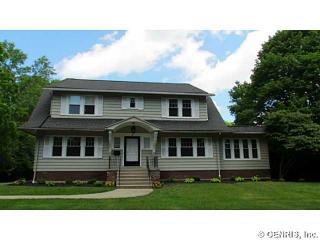 4 Eastland Ave, Rochester, NY 14618-1010
